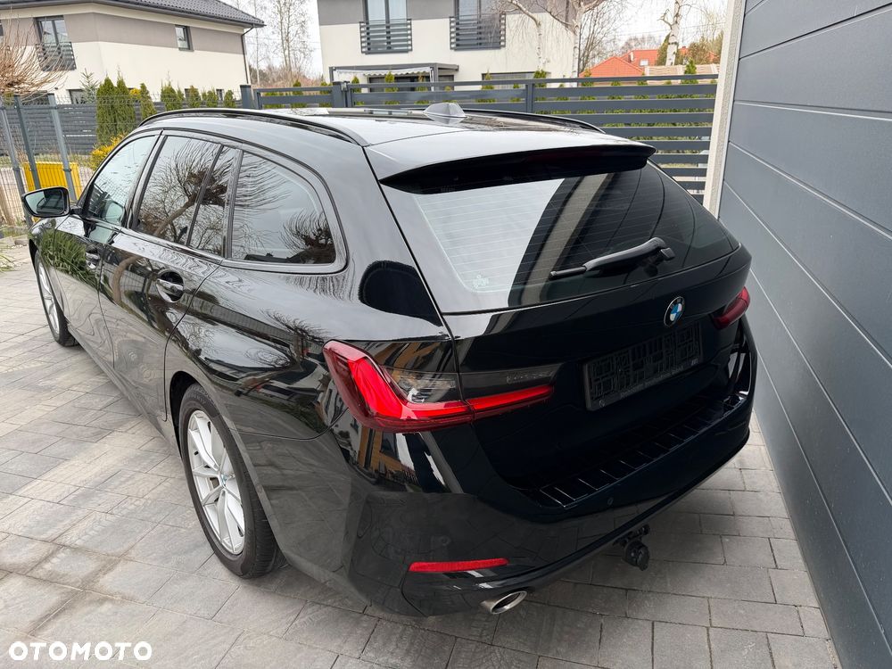 BMW Seria 3 316d MHEV Sport Line - 10