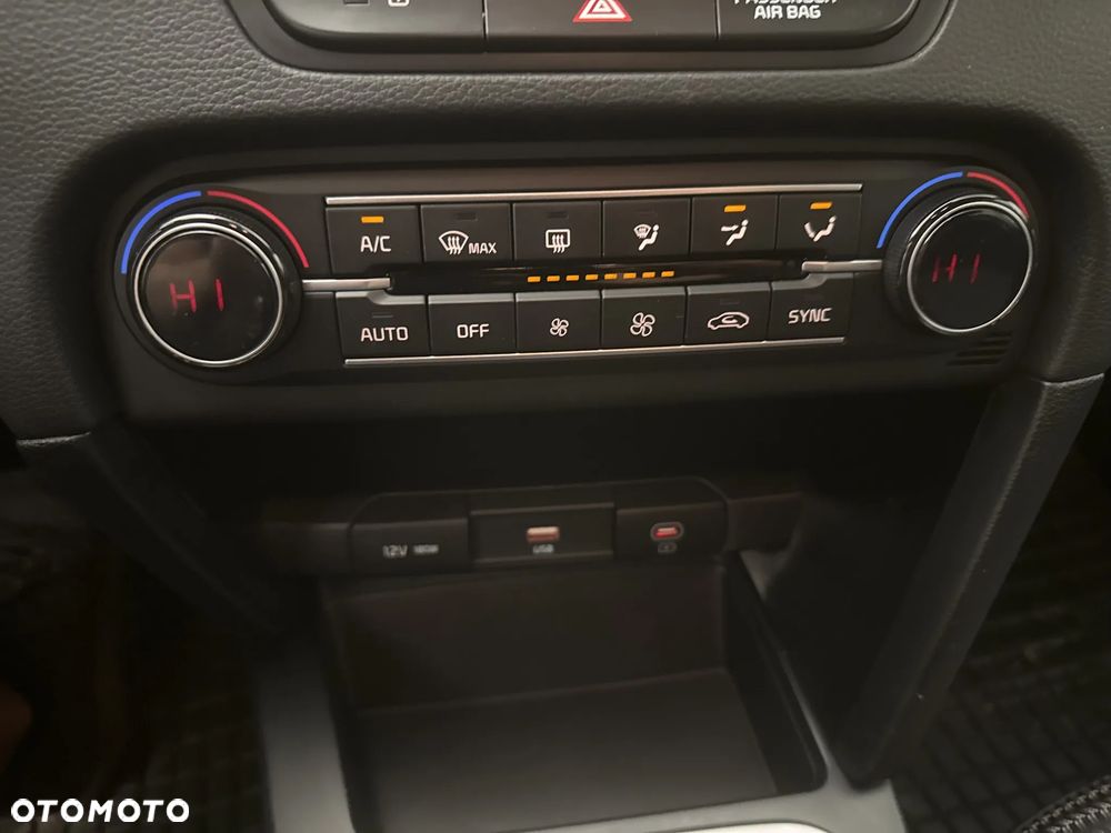 Kia Ceed 1.5 T-GDI M DCT - 15