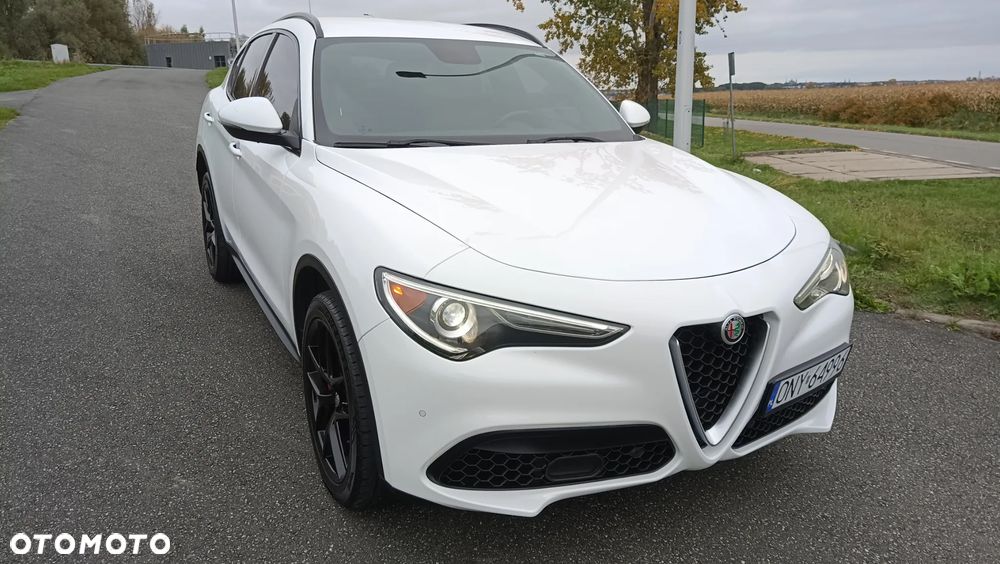 Alfa Romeo Stelvio 2.0 Turbo 16V AT8-Q4 Ti - 5