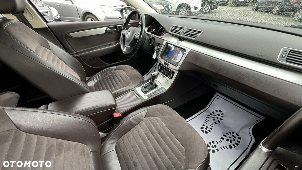 Volkswagen Passat - 24