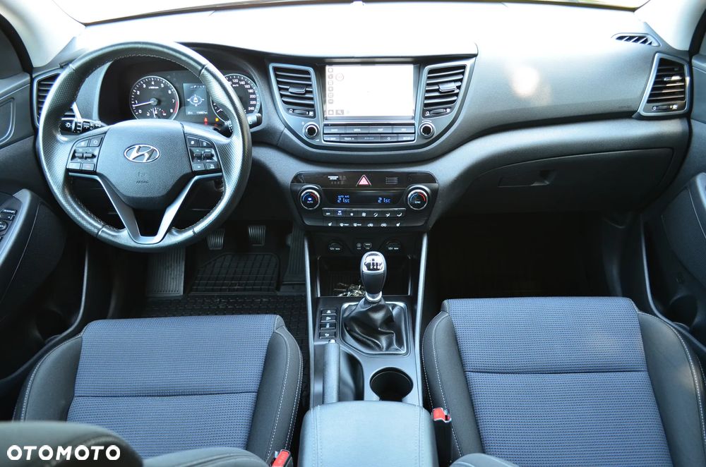 Hyundai Tucson blue 1.6 GDi 2WD Navi - 7