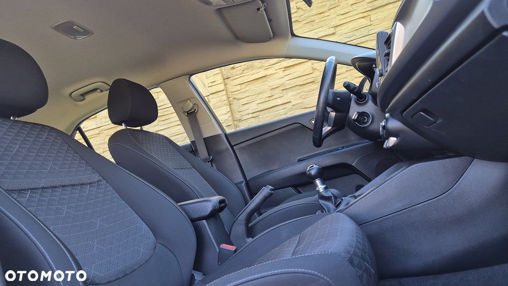 Kia Rio 1.2 Dream Team Edition - 13