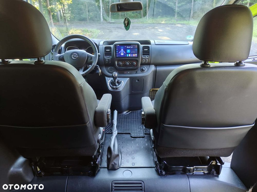 Opel Vivaro - 17