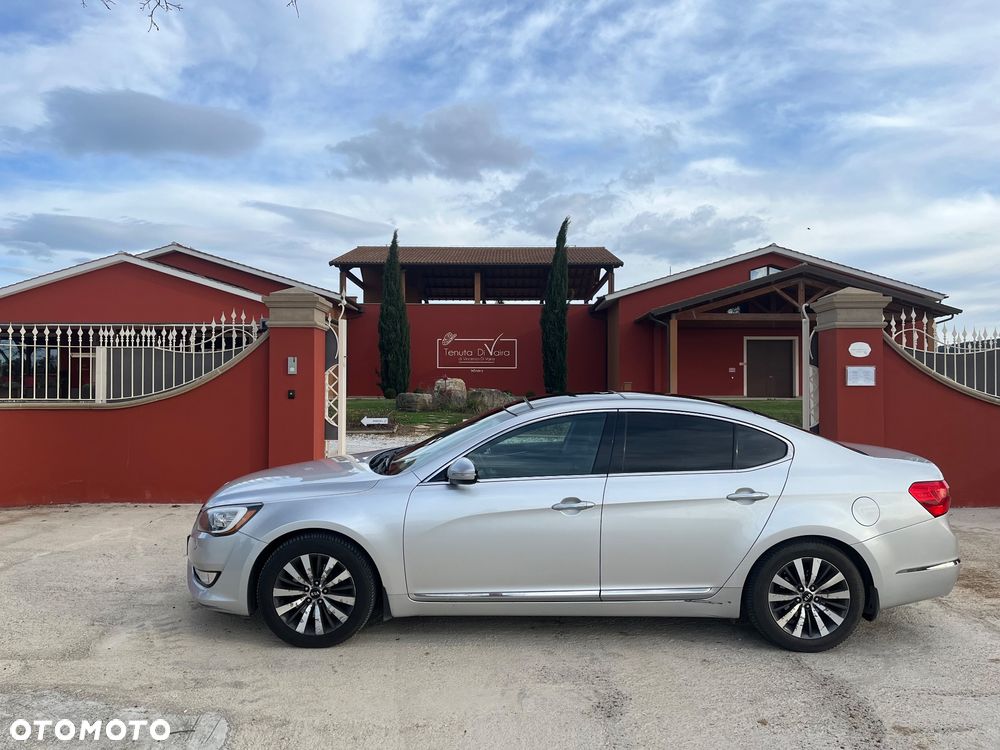 Kia Cadenza - 1