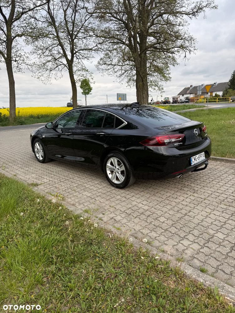 Opel Insignia - 10