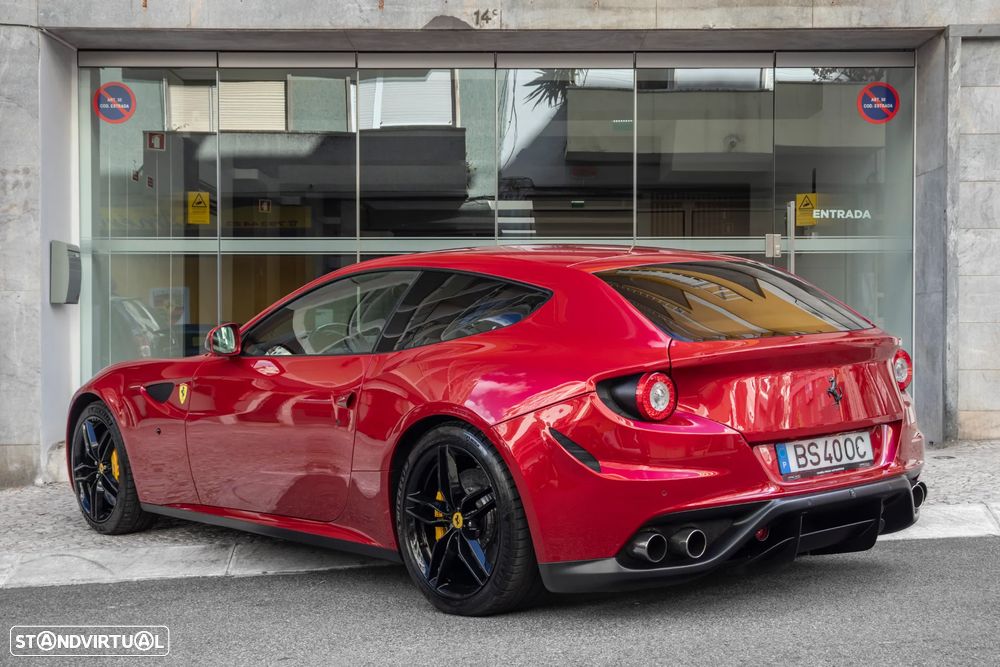 Ferrari FF 6.3 V12 - 43