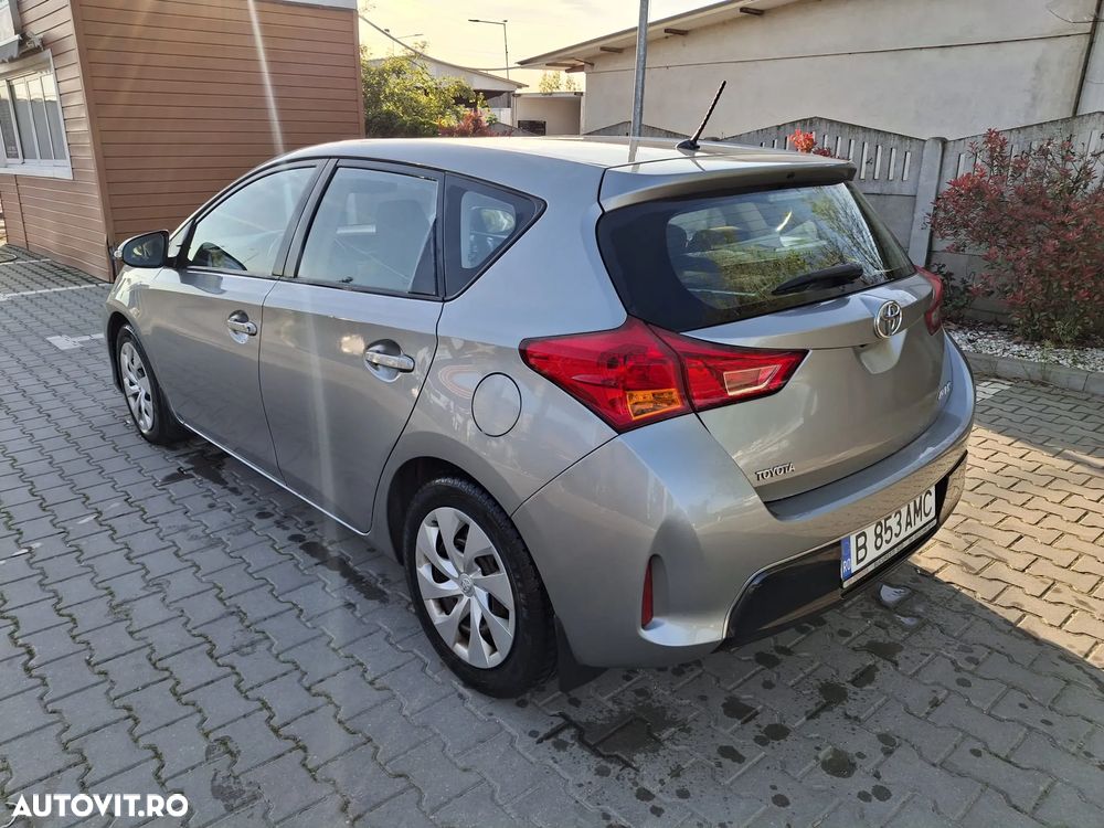 Toyota Auris 1.6 L Valvematic CVT Luna - 4
