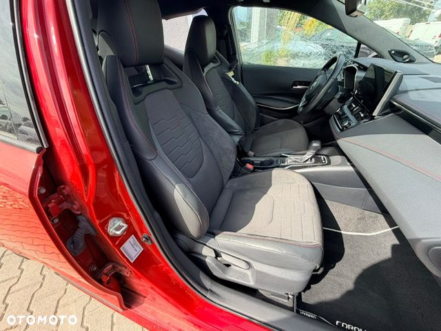 Toyota Corolla 2.0 Hybrid Executive - 11