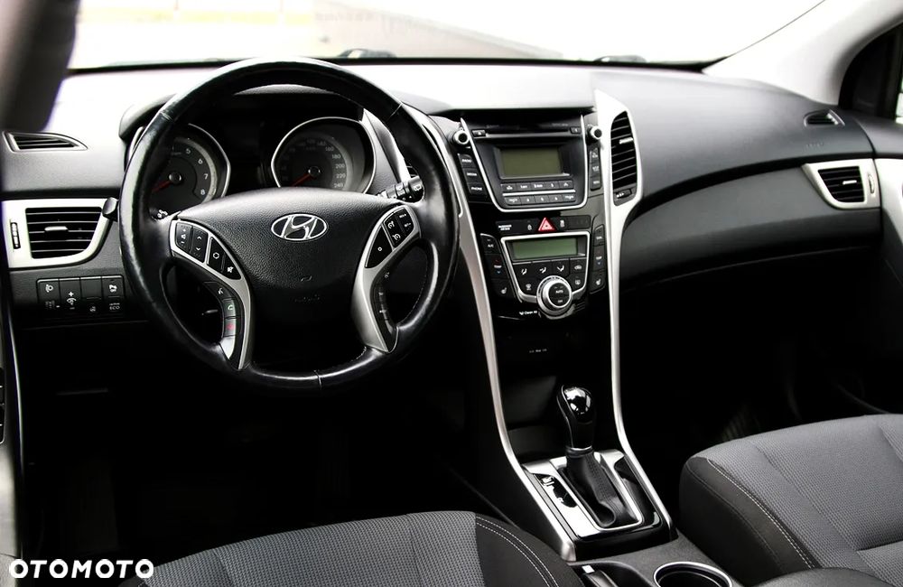 Hyundai i30 1.6 GDI Premium - 16