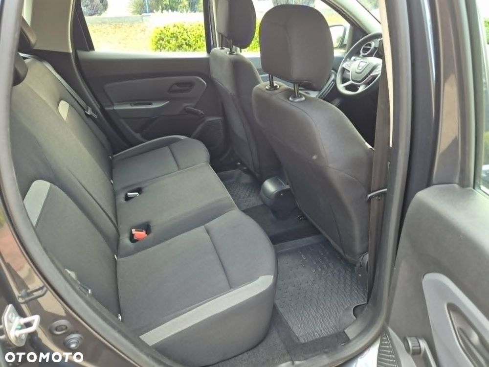 Dacia Duster TCe 130 2WD GPF Celebration - 17