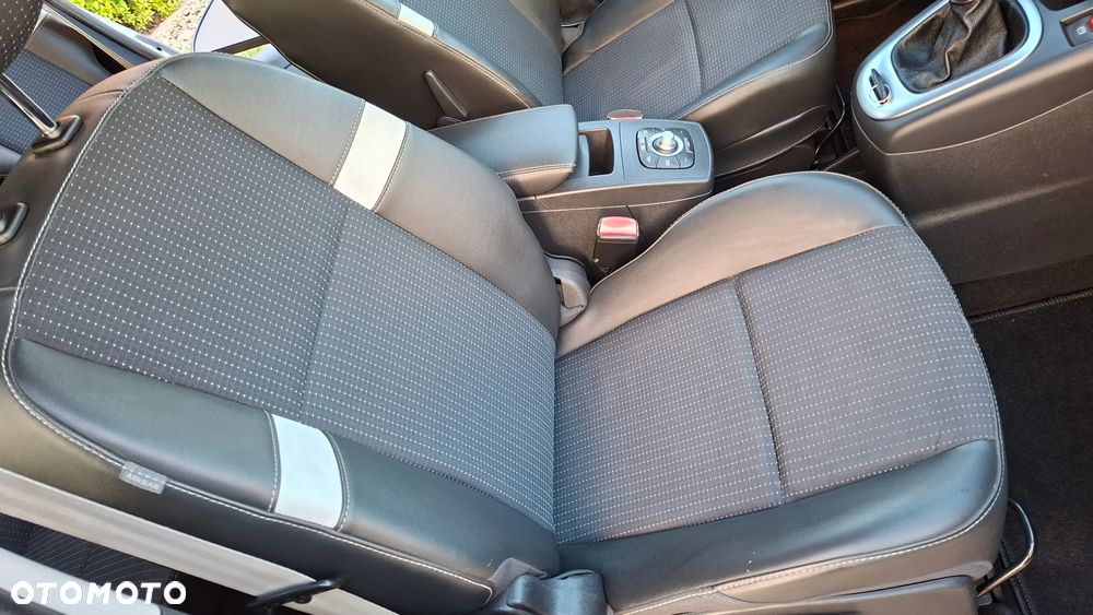 Renault Scenic 1.4 16V TCE Bose Edition - 22