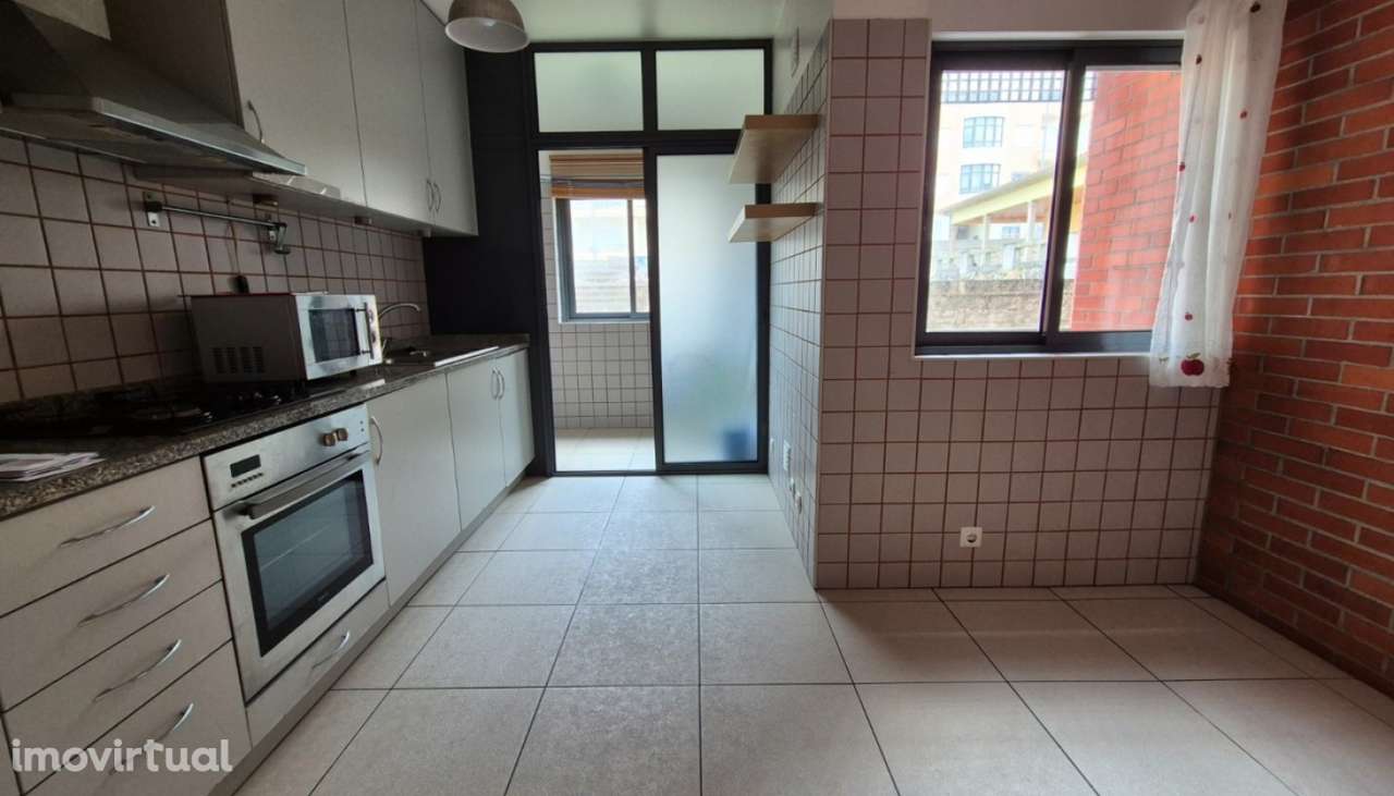 Venda de ótimo apartamento T2, Vila Praia de Âncora, Caminha - Grande imagem: 2/29