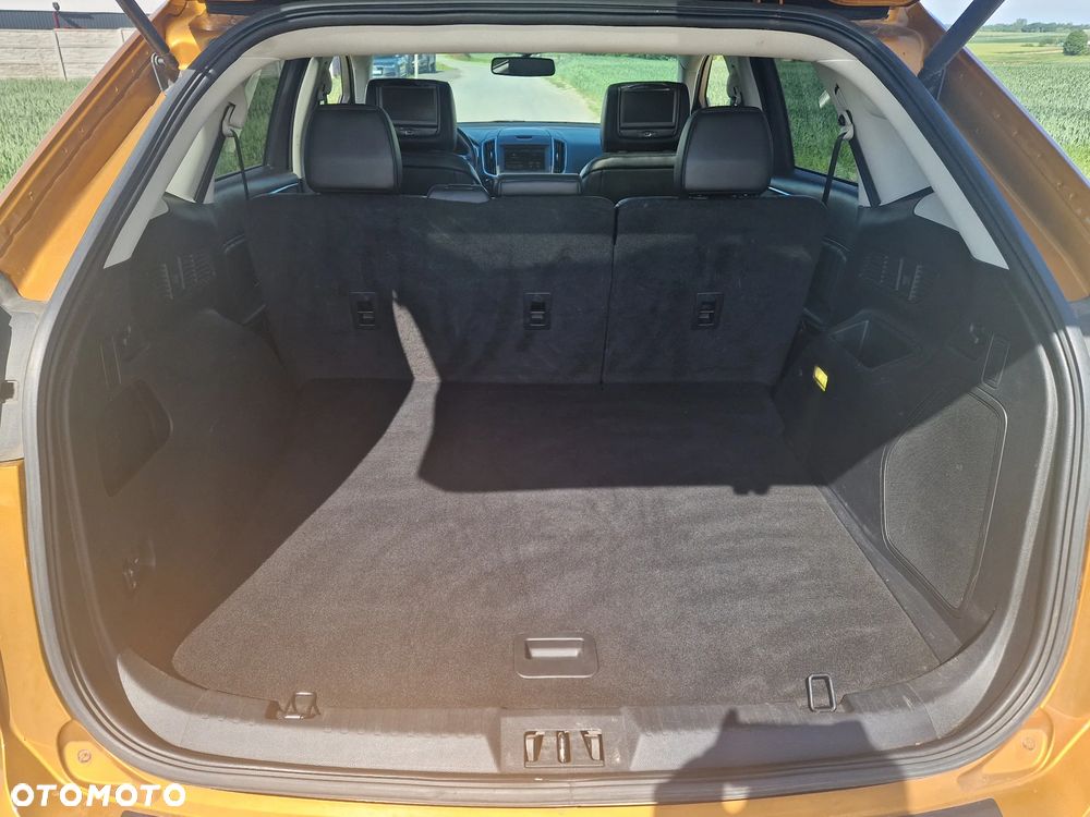 Ford Edge - 10