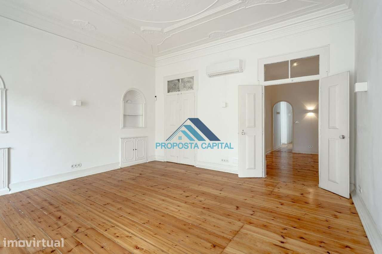 Apartamento T3 - 2 Salas - Pátio - Grande imagem: 5/36