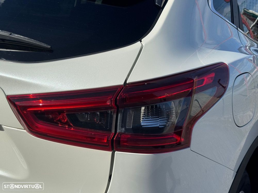 Nissan Qashqai 1.5 dCi N-Connecta J18+Led - 42