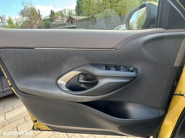 Toyota Yaris - 14
