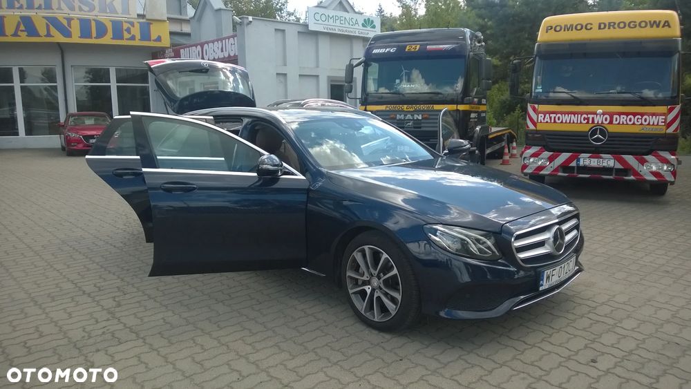Mercedes-Benz Klasa E 350 d 4Matic 9G-TRONIC Exclusive - 23