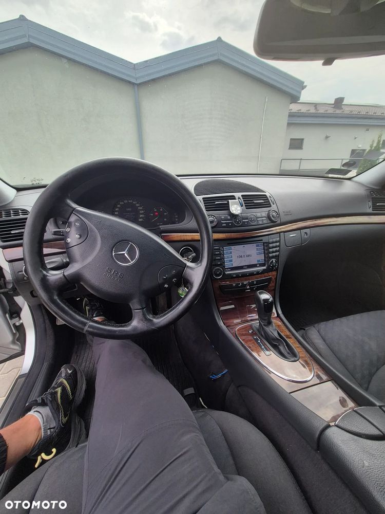 Mercedes-Benz Klasa E - 9
