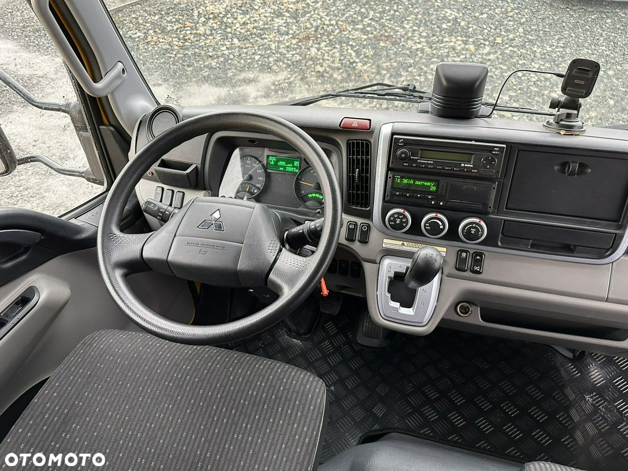Mitsubishi Fuso Canter - 4