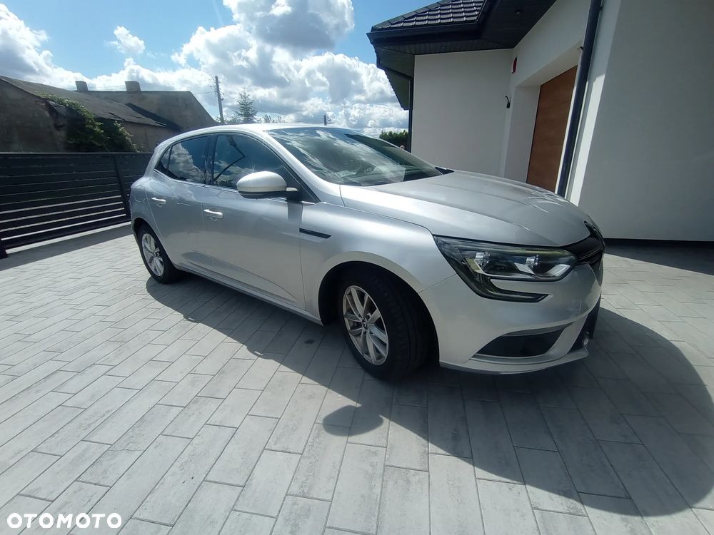 Renault Megane 1.6 SCe Zen - 17