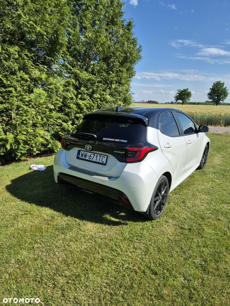 Toyota Yaris Hybrid 1.5 Executive - 11