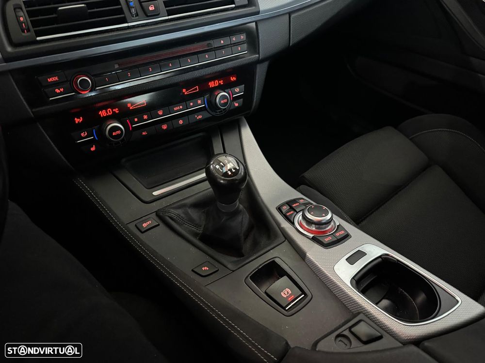 BMW 520 d Pack M - 16