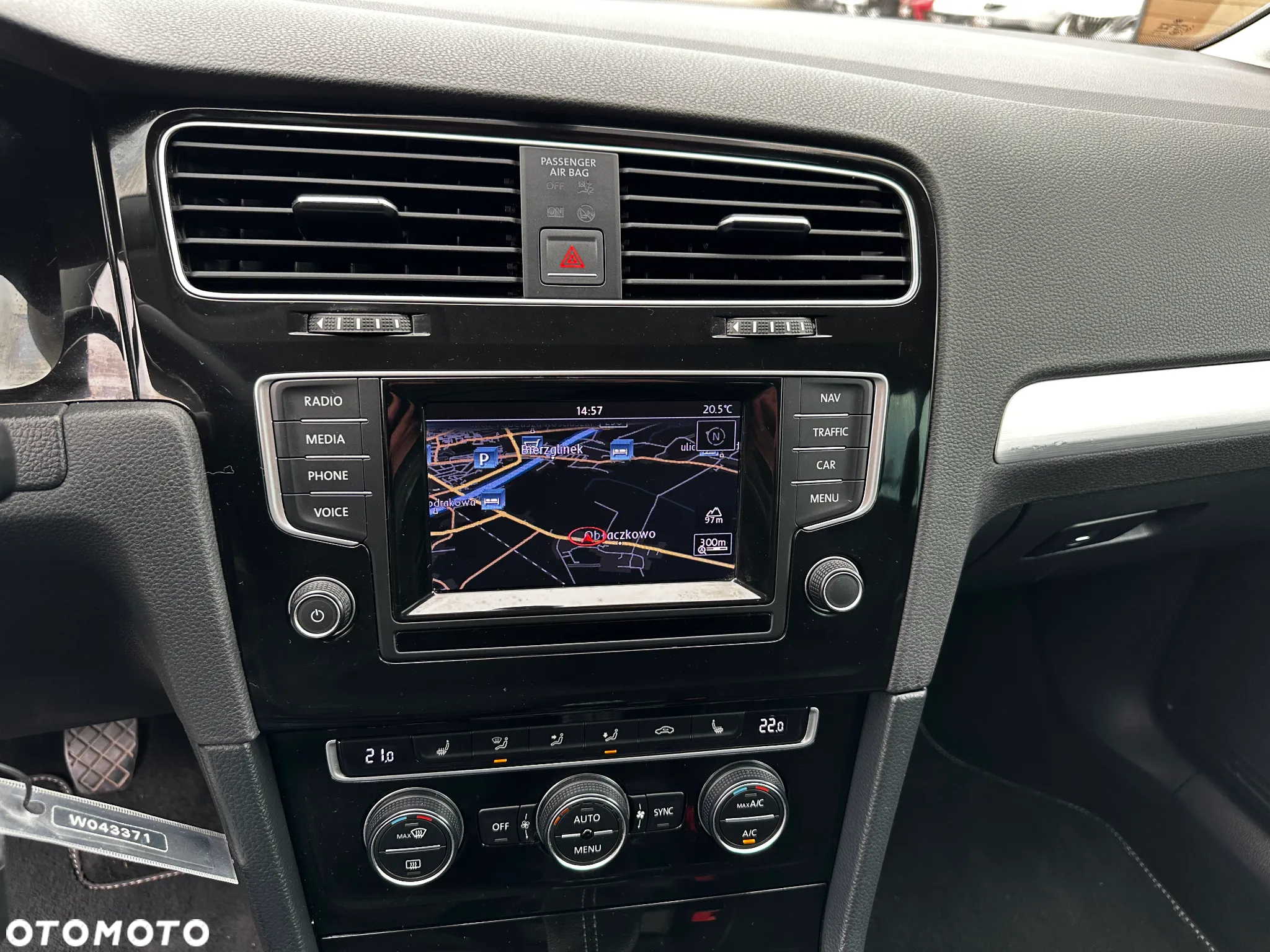 Volkswagen Golf - 12