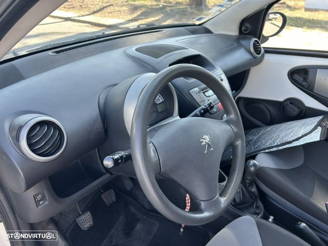 Peugeot 107 1.0 Access - 11
