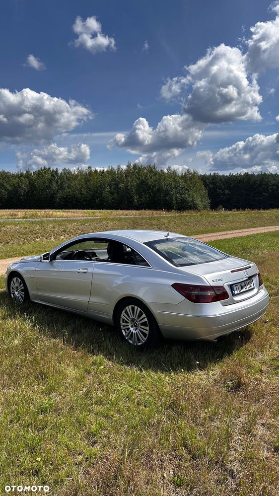 Mercedes-Benz Klasa E - 9