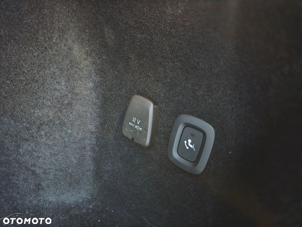 Volvo V60 T4 Momentum Pro - 16