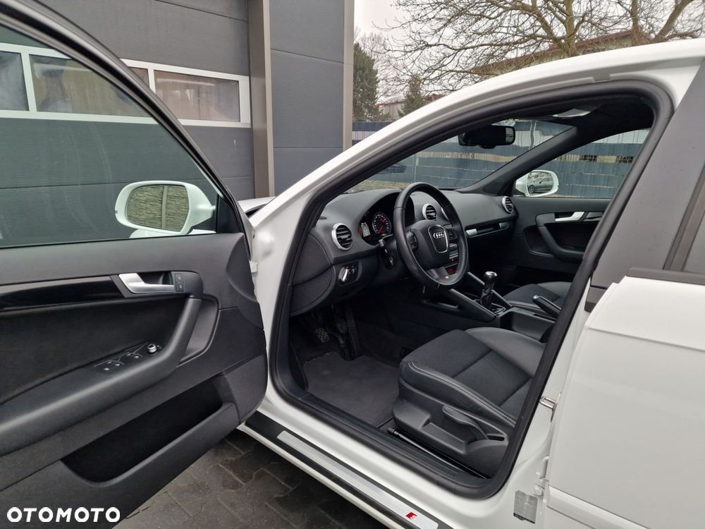 Audi A3 Sportback 2.0 TDI DPF S line Sportpaket - 10