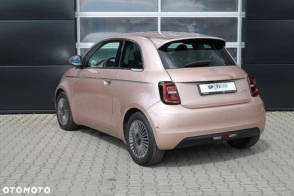 Fiat 500e - 13
