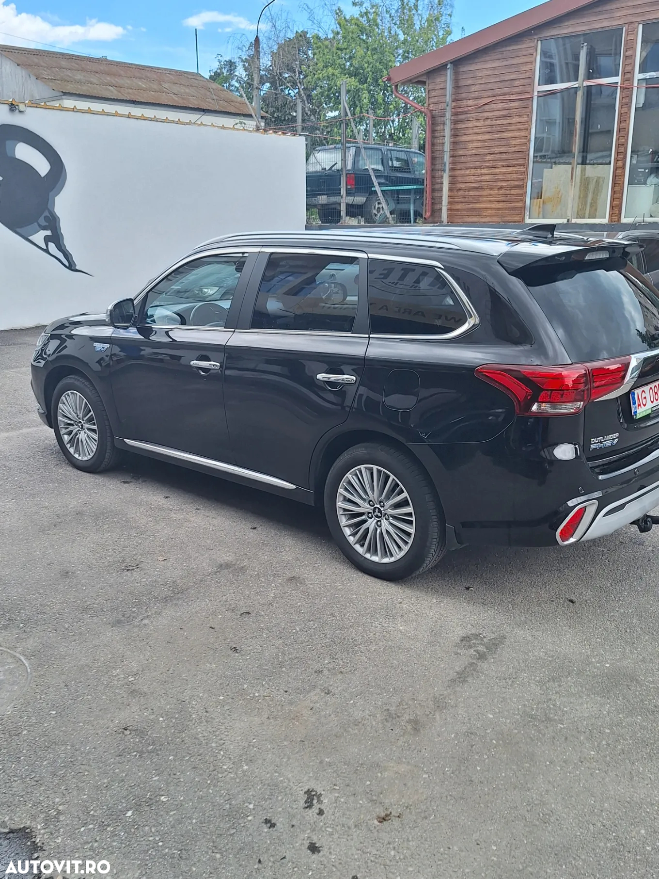 Mitsubishi Outlander 2.4 4WD Plug-In Hybrid Top - 6