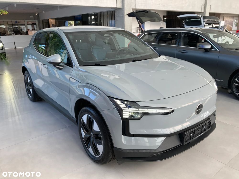 Volvo EX30 51kWh Single Motor Plus - 2
