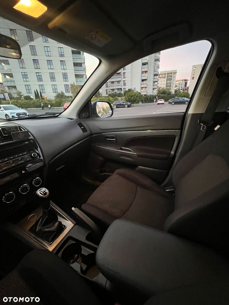 Mitsubishi ASX 1.6 Inform - 18