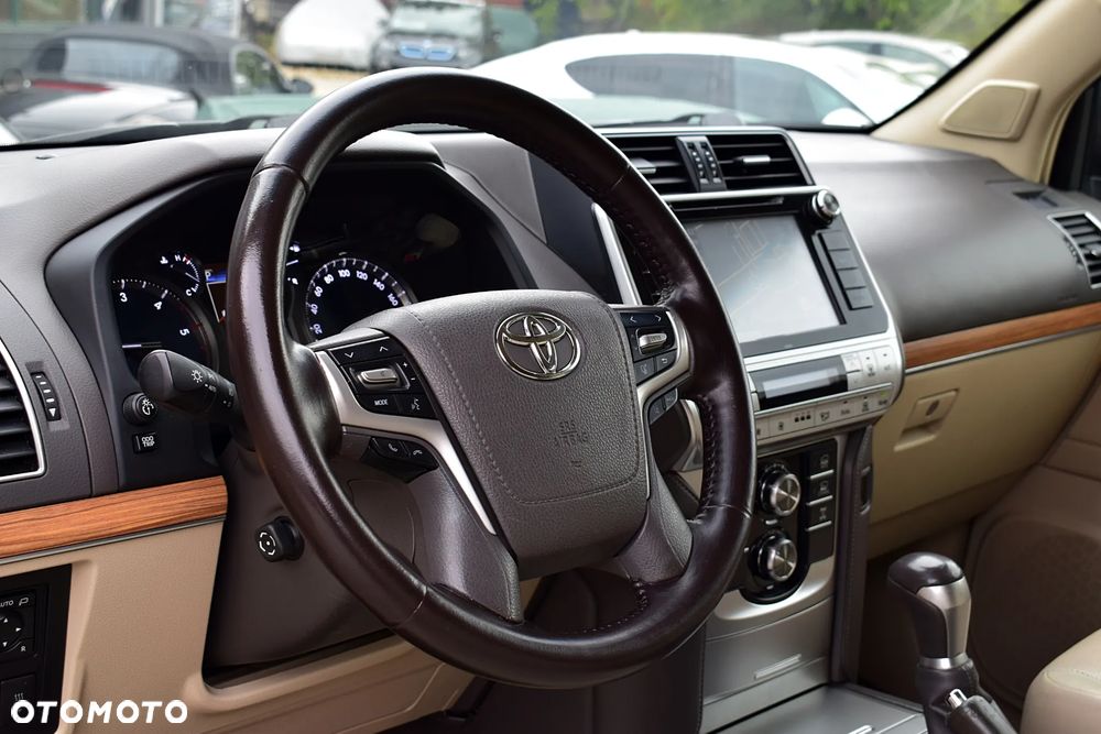 Toyota Land Cruiser LC 2.8 D-4D Invincible - 4