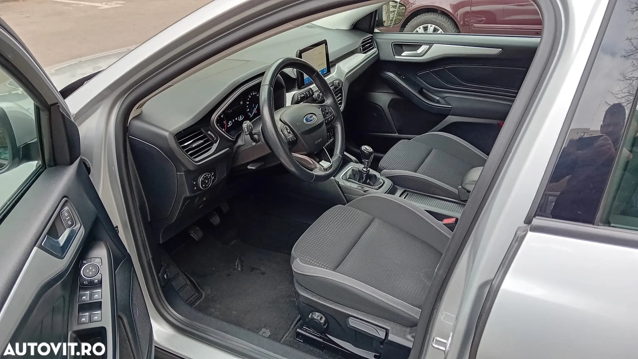 Ford Focus 1.0 EcoBoost Active Business - 9