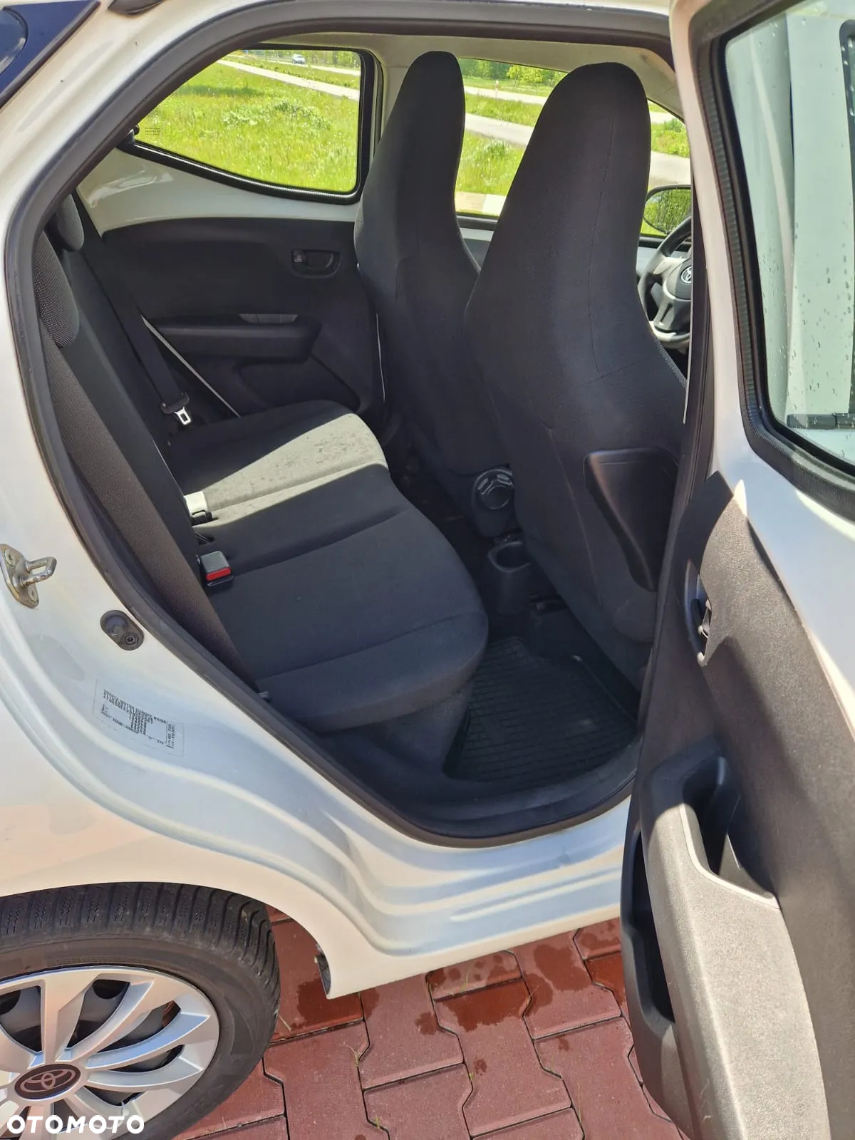 Toyota Aygo 1.0 VVT-i Sprint EU6 - 11