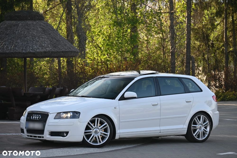 Audi A3 Sportback 2.0 TDI DPF quattro Attraction - 4