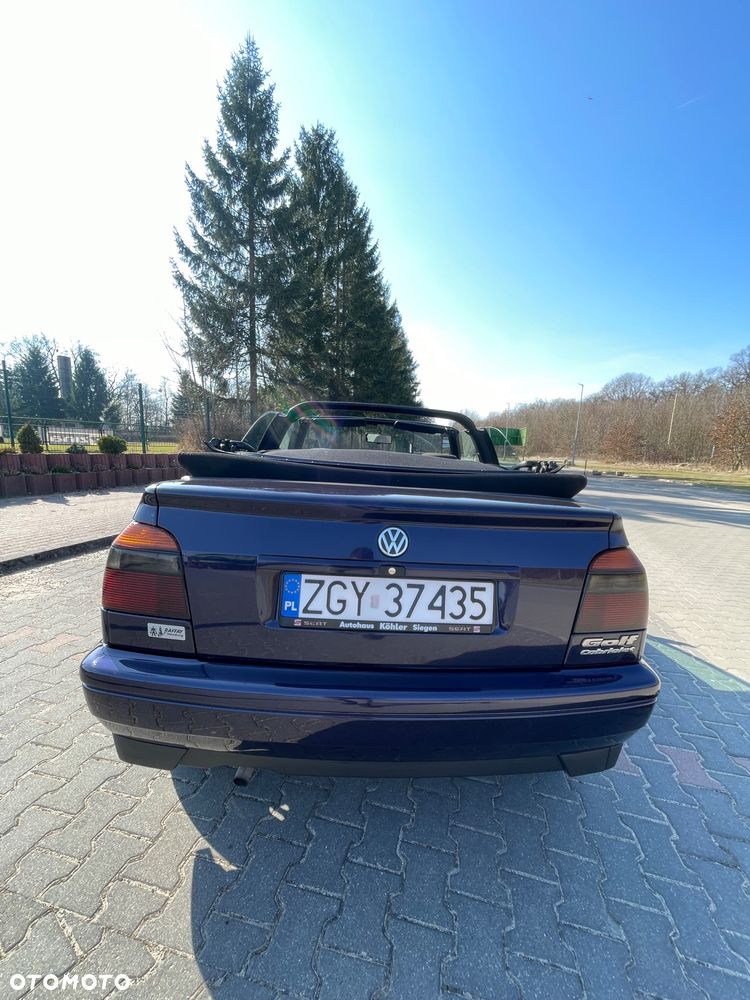 Volkswagen Golf 1.8 GL - 8