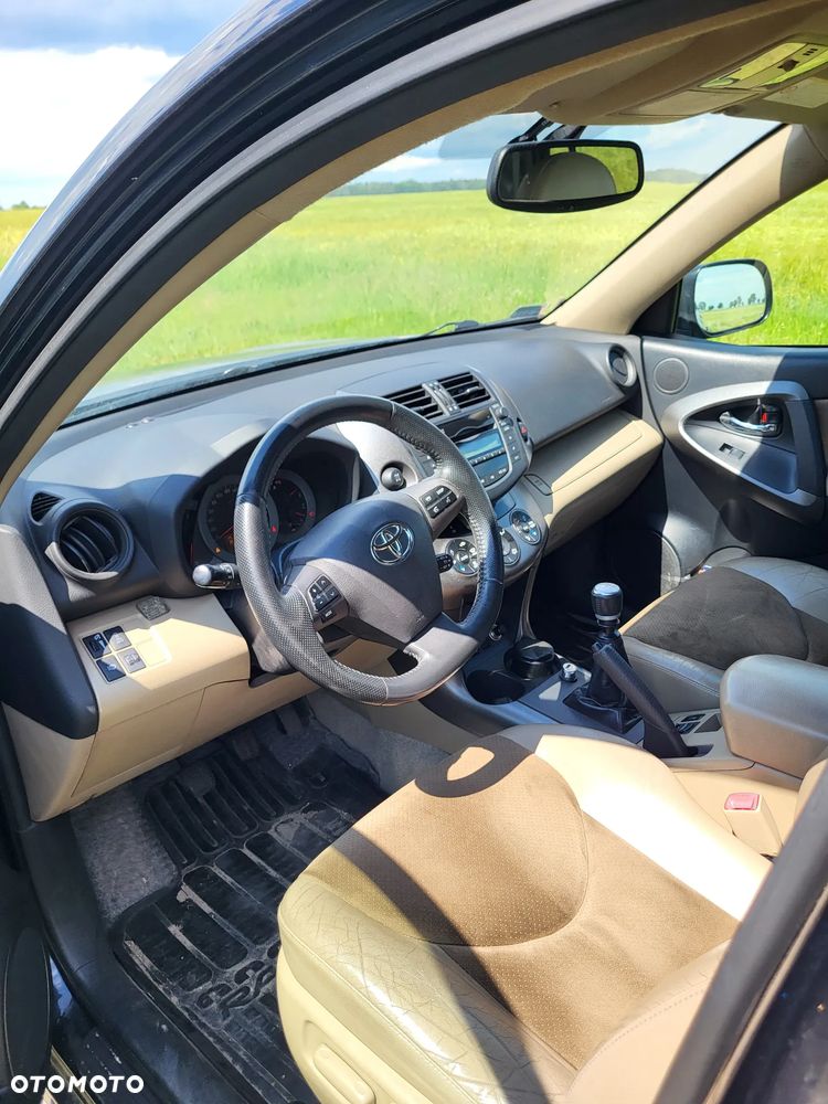 Toyota RAV4 2.2 D-4D 2010 - 4