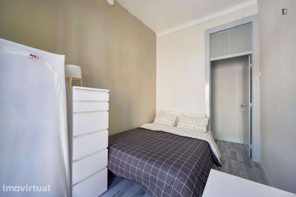 Quarto - localizado em Penha de França Lisbon - Grande imagem: 2/41