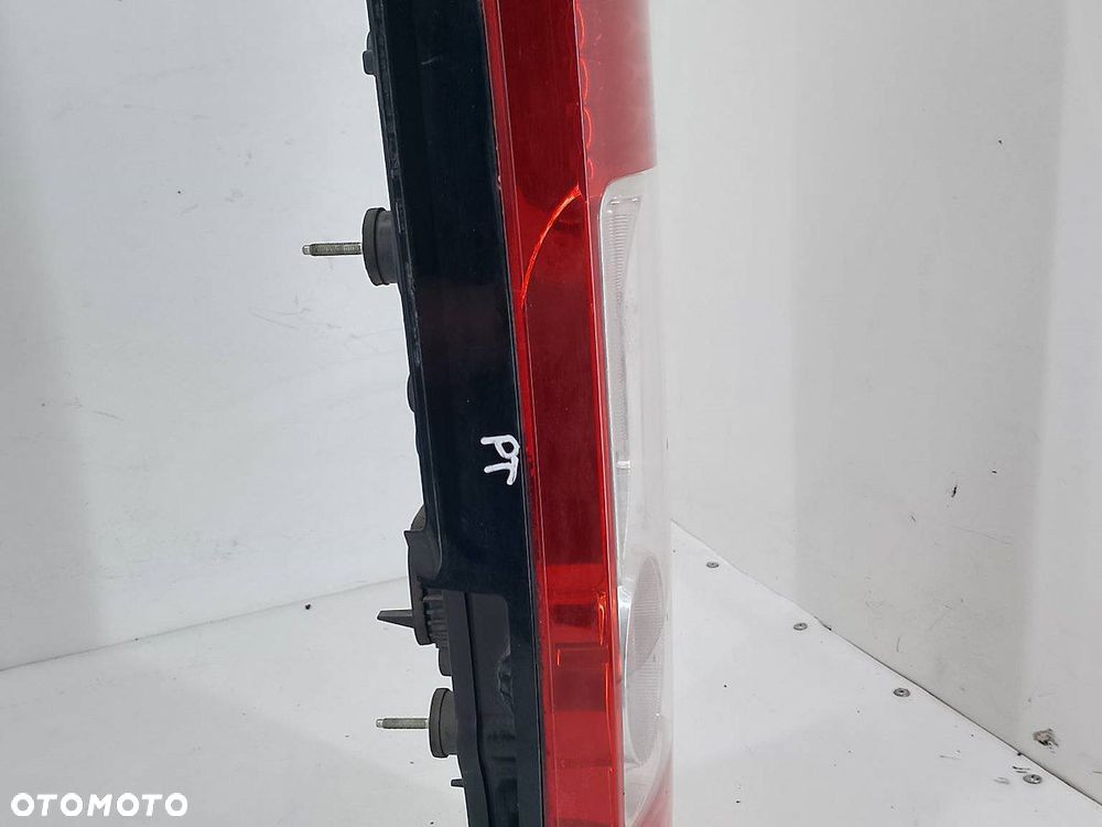 LAMPA TYLNA PRAWA FIAT DUCATO III 20.151.999 - 5