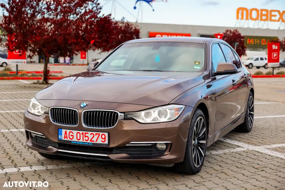 BMW Seria 3 320d Aut. Luxury Line - 4