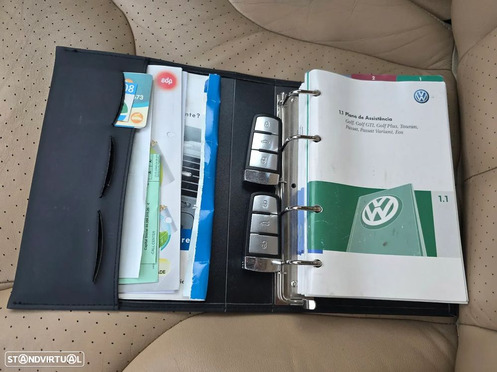 VW Passat Variant 2.0 TDI Confortline - 27