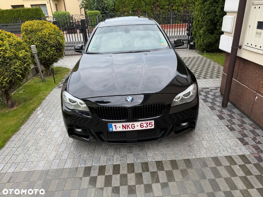 BMW Seria 5 528i xDrive - 16