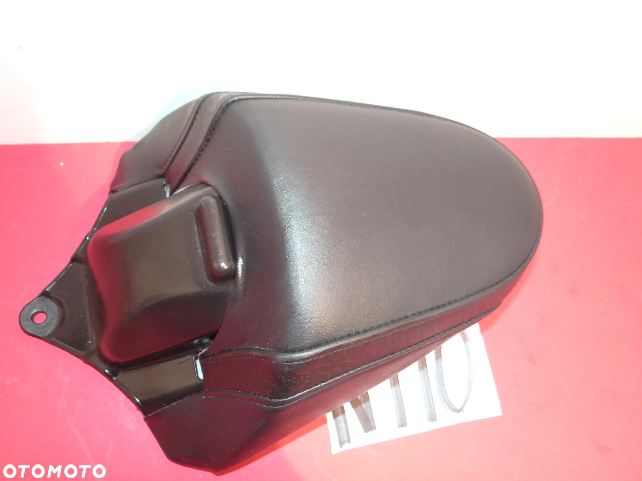 Harley Davidson V-Rod VRSCA SIEDZENIE PASAŻERA TYŁ 03-07r. NOWE  N110 - 3