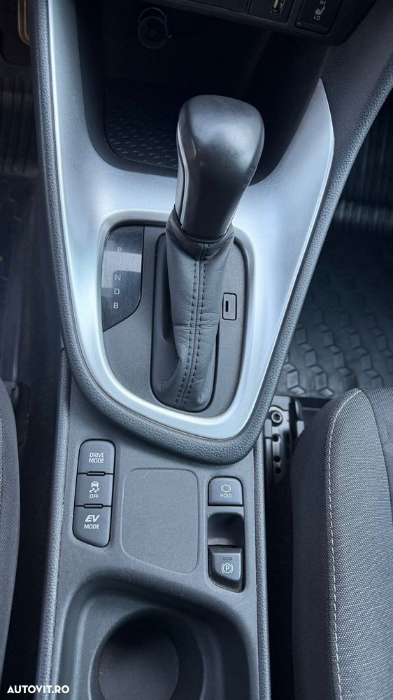 Toyota Yaris - 18