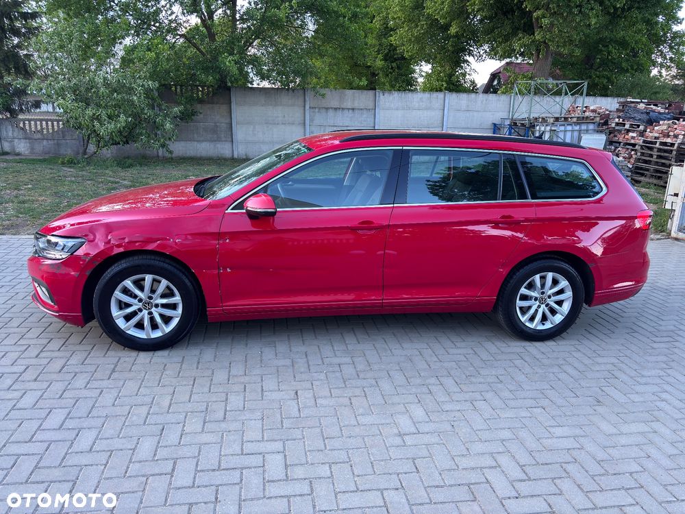 Volkswagen Passat Variant 2.0 TDI SCR DSG BlueMotion Comfortline - 6