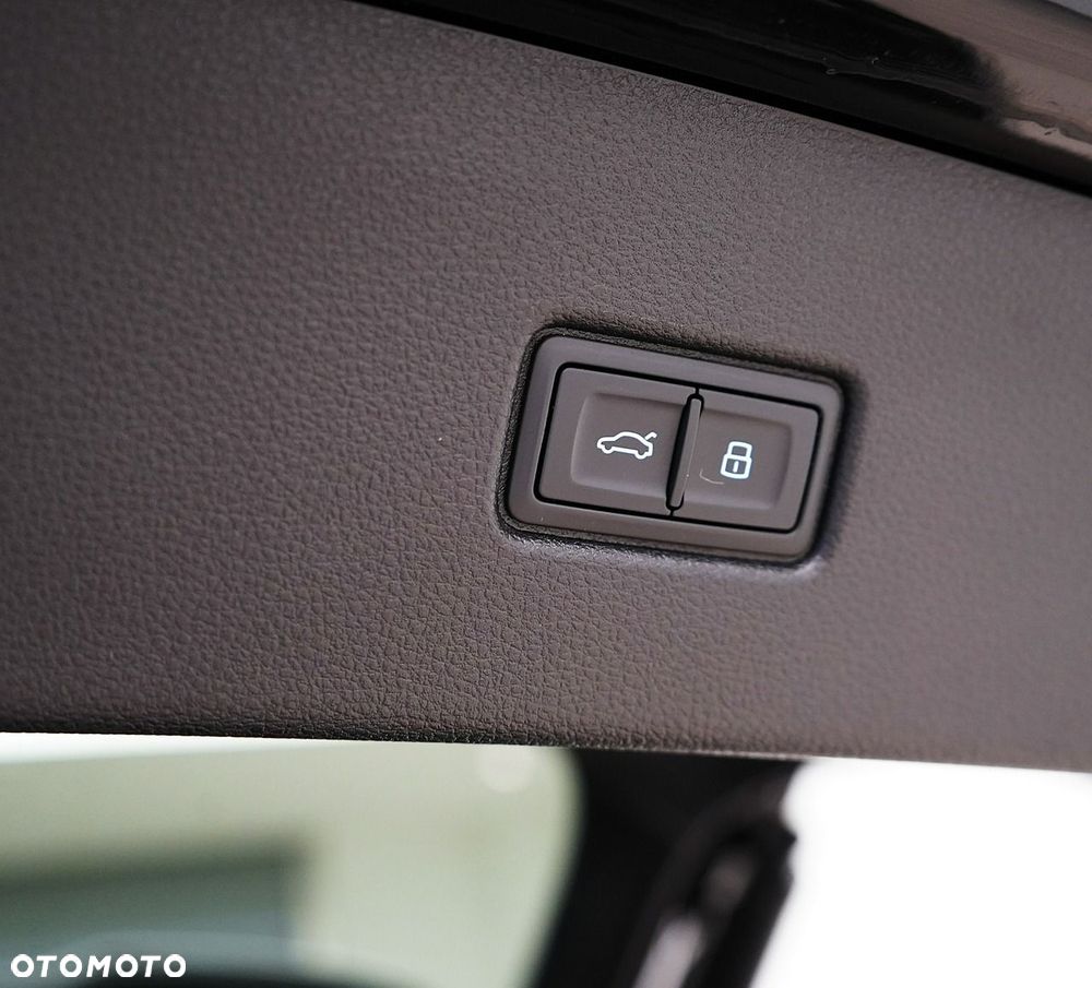 Audi SQ5 Sportback - 11